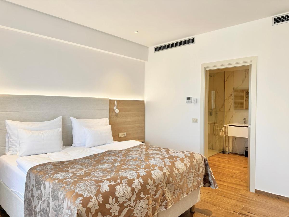 Boutique Hotel Grahor Sežana الغرفة الصورة
